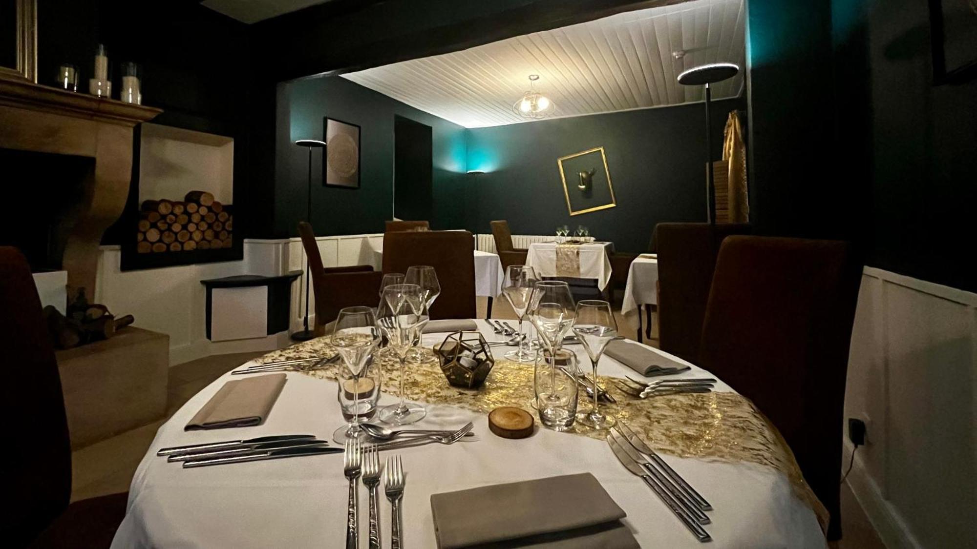 Logis Le Relais De La Voie Sacree Hotel Issoncourt Buitenkant foto