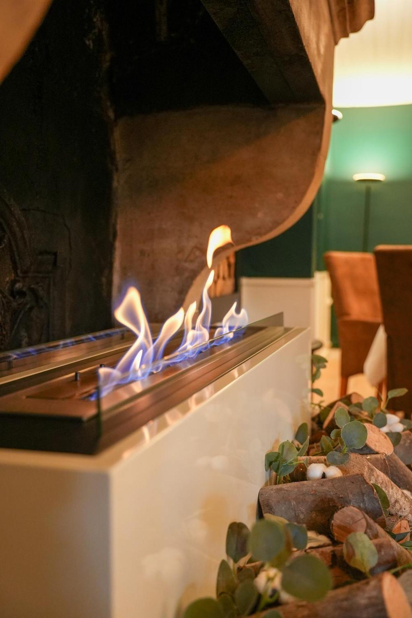 Logis Le Relais De La Voie Sacree Hotel Issoncourt Buitenkant foto
