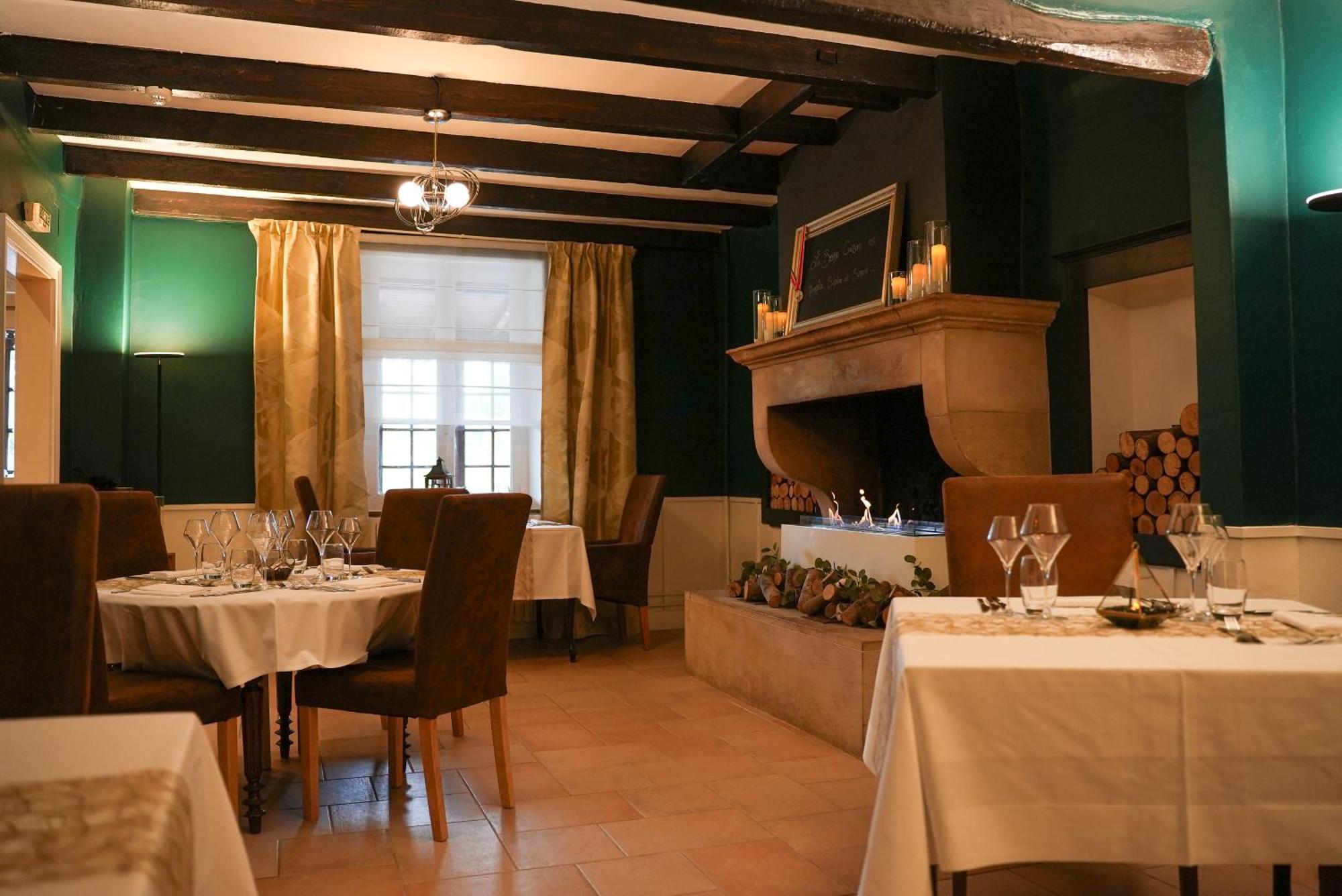 Logis Le Relais De La Voie Sacree Hotel Issoncourt Buitenkant foto