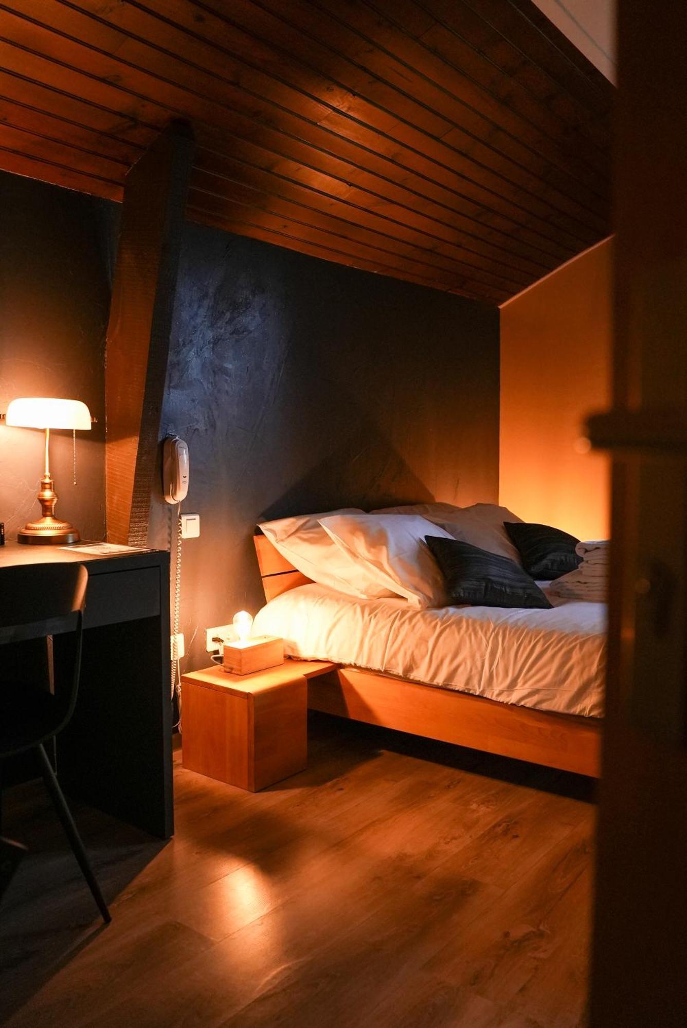 Logis Le Relais De La Voie Sacree Hotel Issoncourt Buitenkant foto